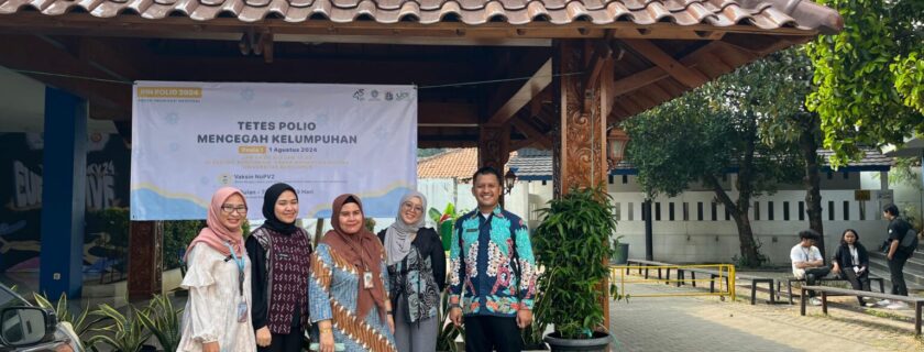 Universitas Budi Luhur & Puskesmas Pesanggarahan Gelar Imunisasi Polio